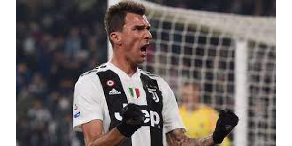 Mario Mandžukić anunció oficialmente su retiro